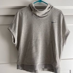 Women’s Nike SS sweater- Women’s M